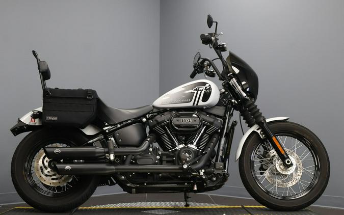 2021 Harley-Davidson® Street Bob® 114 Stone Washed White Pearl
