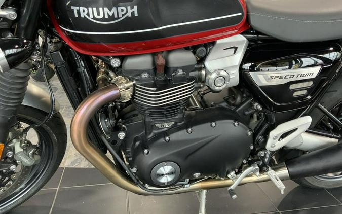 2020 Triumph Speed Twin 1200 Korosi Red/Storm Grey