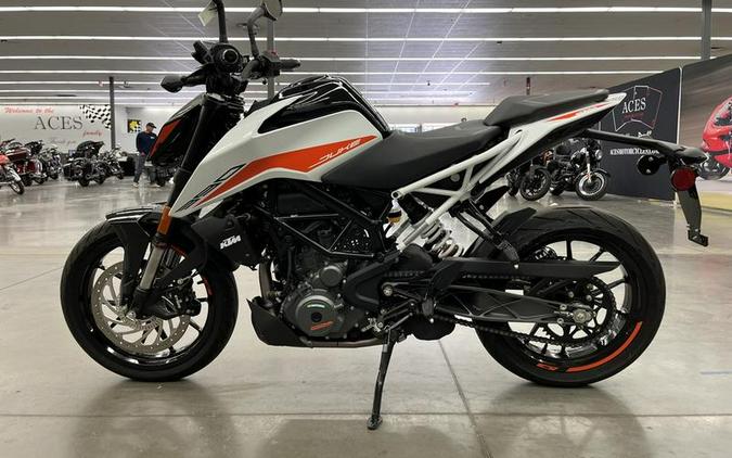 2022 KTM DUKE 390