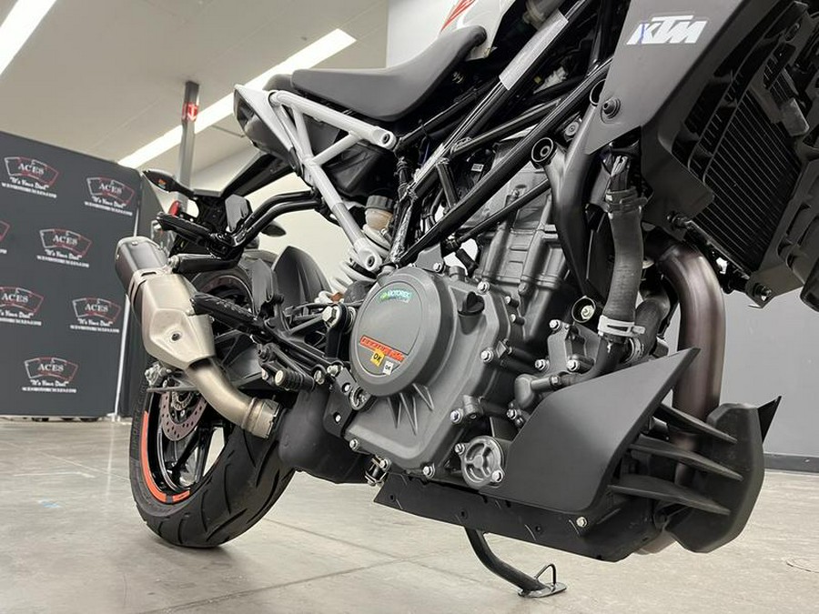 2022 KTM DUKE 390