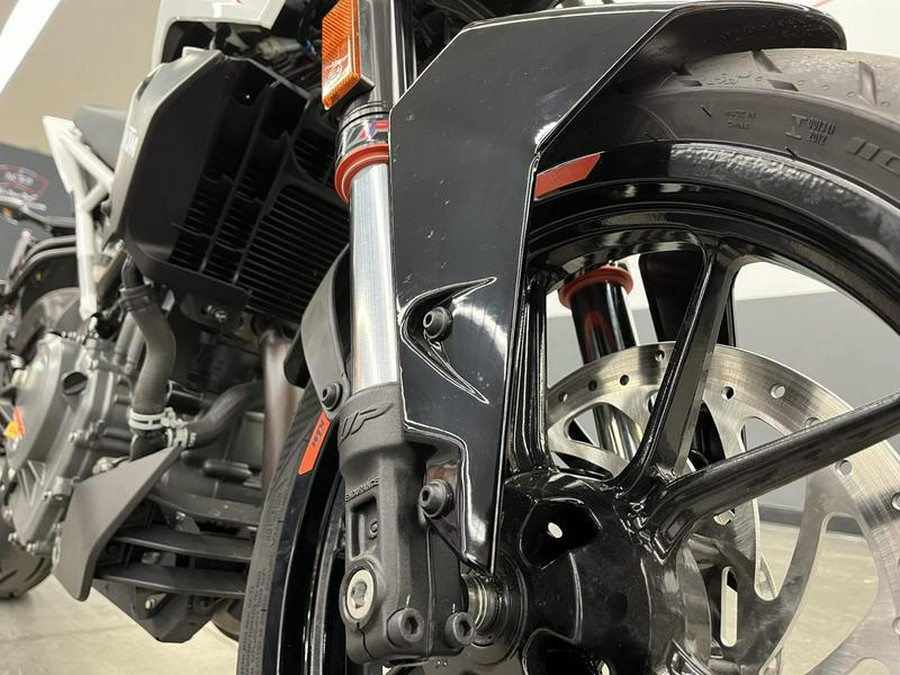 2022 KTM DUKE 390