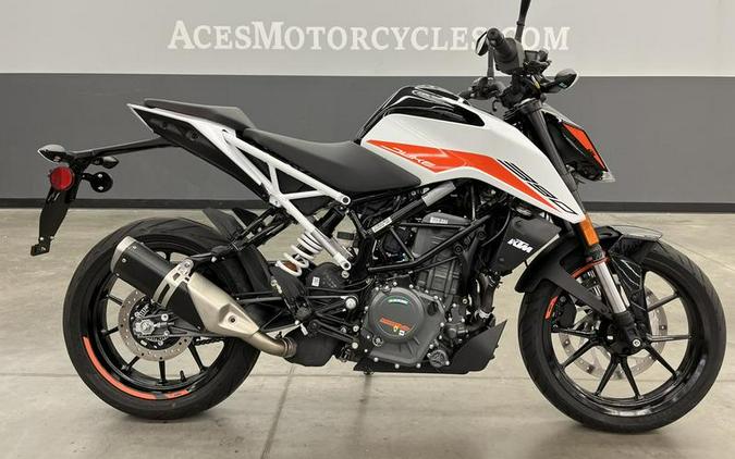 2022 KTM DUKE 390