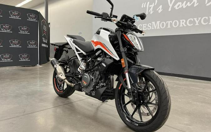 2022 KTM DUKE 390