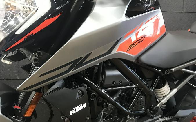 2023 KTM 200 DUKE