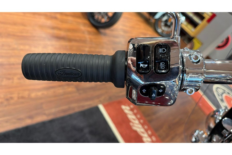 2025 Indian Motorcycle SPRINGFIELD, MROON MTLC/SLVR QRTZ MTLC, 49S Base