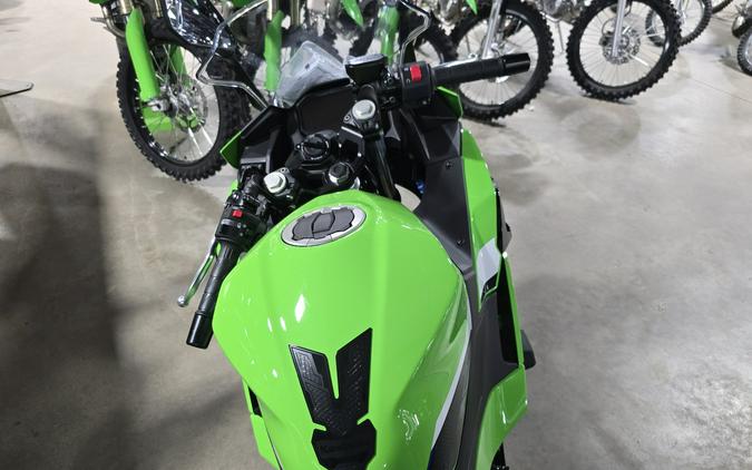 2026 Kawasaki Ninja® 500 SE ABS