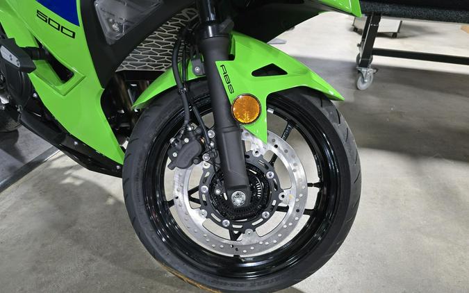 2026 Kawasaki Ninja® 500 SE ABS