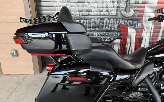 2020 Harley-Davidson® Ultra Limited Vivid Black