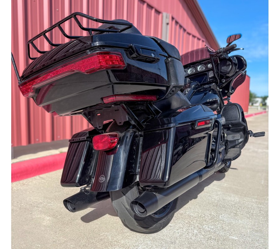 2020 Harley-Davidson® Ultra Limited Vivid Black