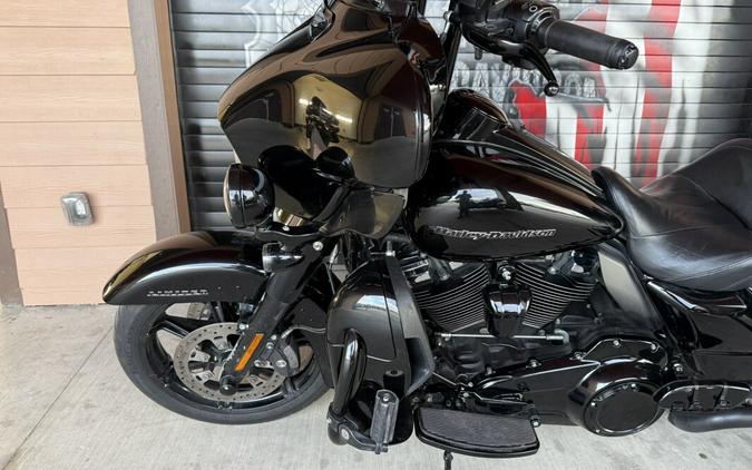 2020 Harley-Davidson® Ultra Limited Vivid Black