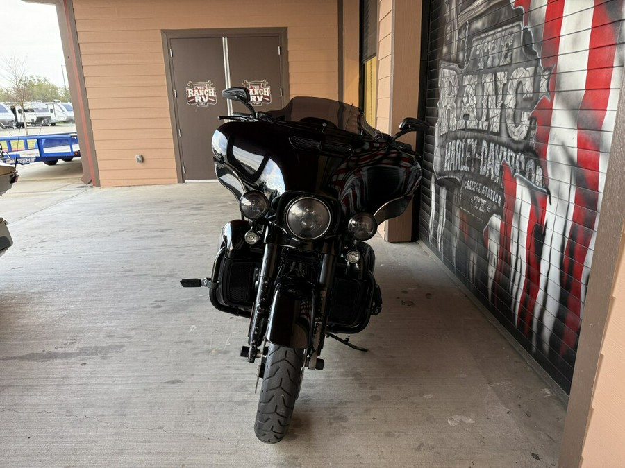 2020 Harley-Davidson® Ultra Limited Vivid Black