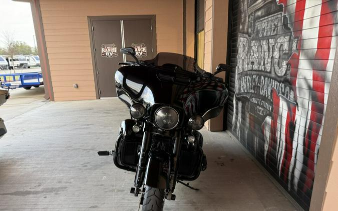 2020 Harley-Davidson® Ultra Limited Vivid Black