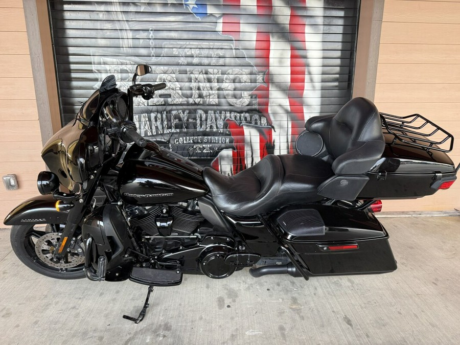 2020 Harley-Davidson® Ultra Limited Vivid Black