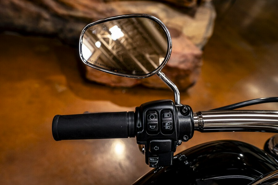 2024 Harley-Davidson Softail Breakout 117 Cruiser FXBR