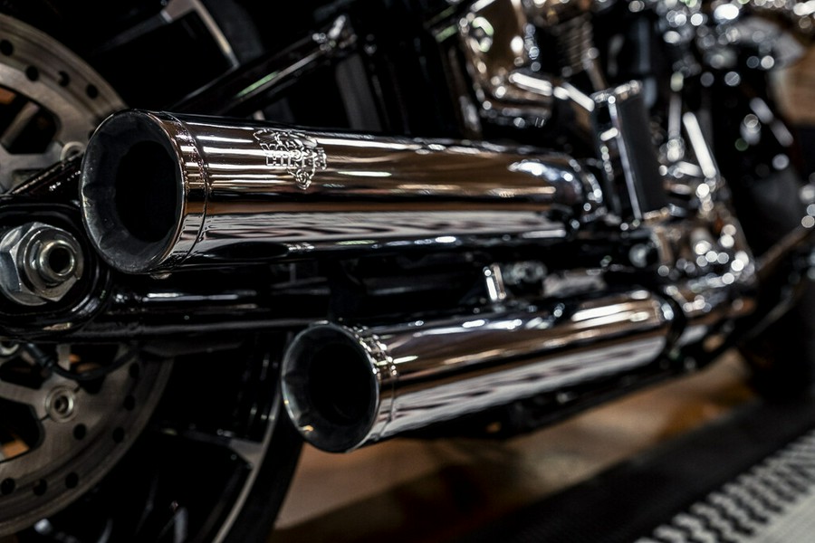 2024 Harley-Davidson Softail Breakout 117 Cruiser FXBR