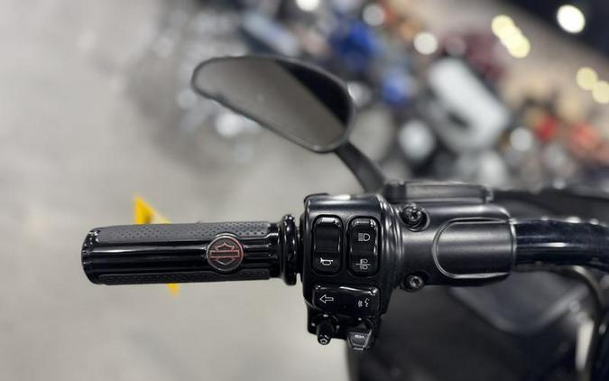 2018 Harley-Davidson® FLTRXSE - CVO™ Road Glide®