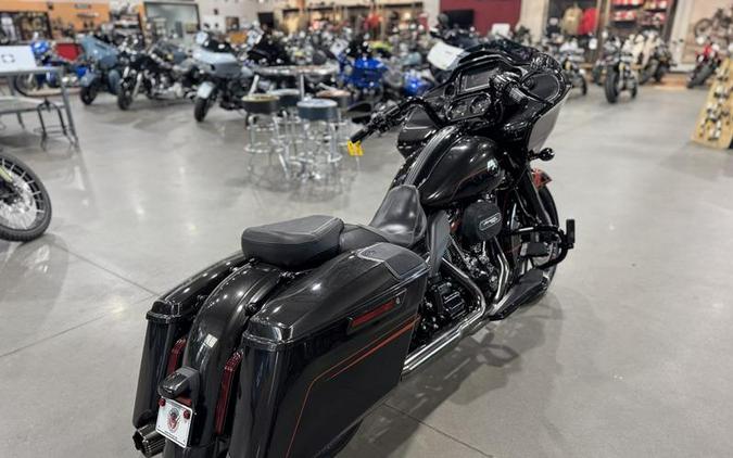 2018 Harley-Davidson® FLTRXSE - CVO™ Road Glide®