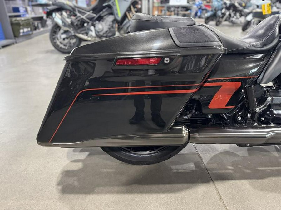 2018 Harley-Davidson® FLTRXSE - CVO™ Road Glide®