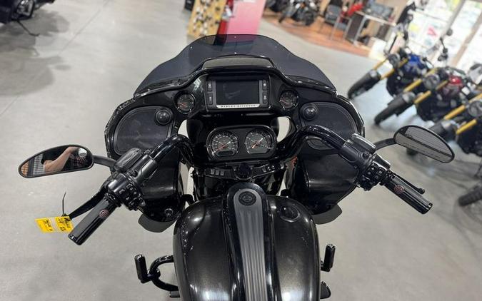 2018 Harley-Davidson® FLTRXSE - CVO™ Road Glide®