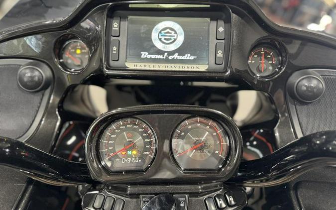 2018 Harley-Davidson® FLTRXSE - CVO™ Road Glide®