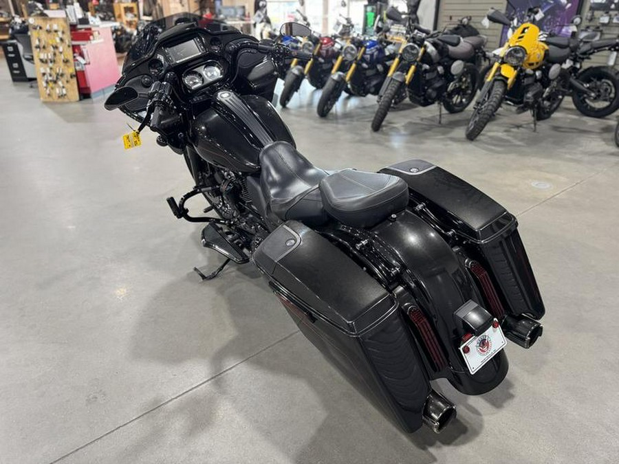 2018 Harley-Davidson® FLTRXSE - CVO™ Road Glide®