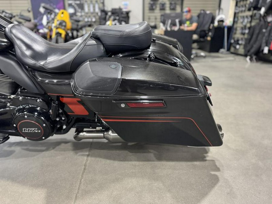 2018 Harley-Davidson® FLTRXSE - CVO™ Road Glide®