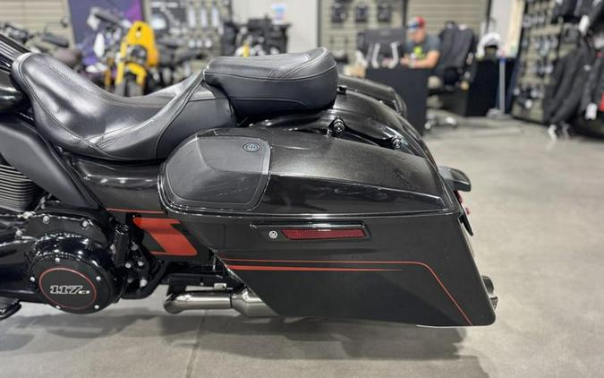 2018 Harley-Davidson® FLTRXSE - CVO™ Road Glide®