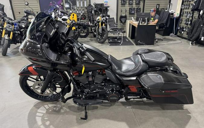 2018 Harley-Davidson® FLTRXSE - CVO™ Road Glide®