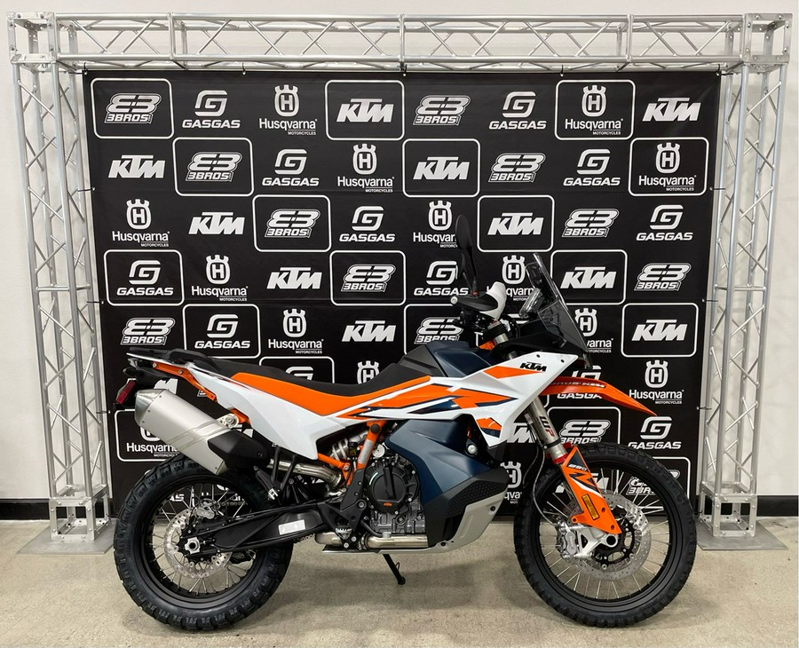 2023 KTM 890 Adventure R