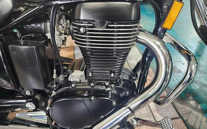 2017 Suzuki Boulevard S40