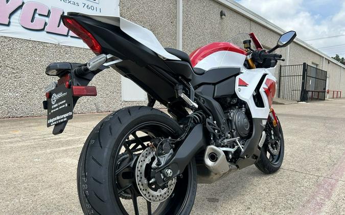 2026 Yamaha YZF R7 70Th Anniversary Edition