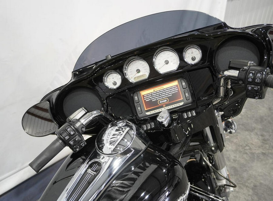 2017 Harley-Davidson® FLHXS - Street Glide® Special