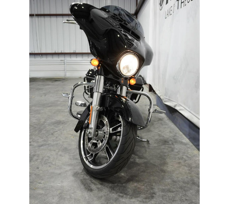 2017 Harley-Davidson® FLHXS - Street Glide® Special