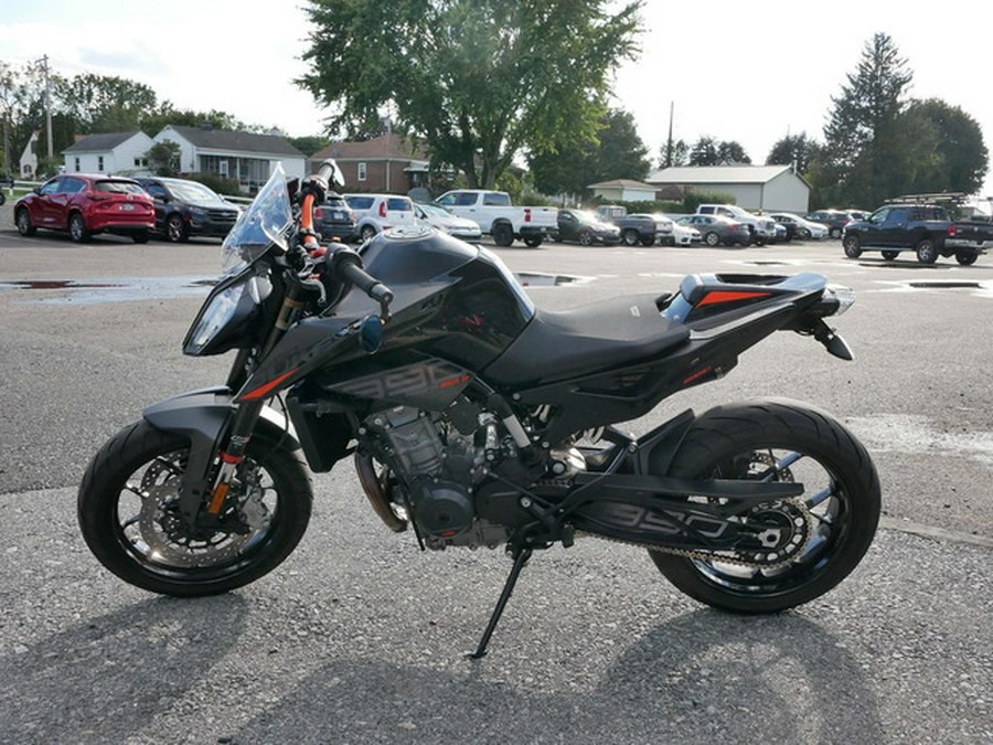 2022 KTM 890 Duke 890 R