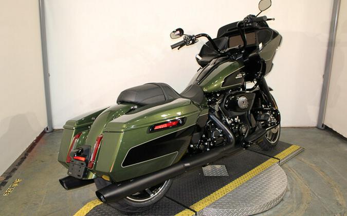 New 2026 Harley-Davidson Road Glide Grand American Touring FLTRX Motorcycle For Sale In Miami, Florida