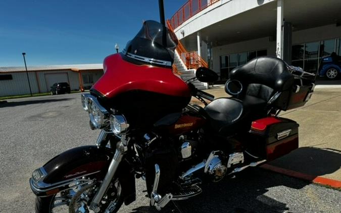 2010 Harley-Davidson Electra Glide® Ultra Classic® Merlot Sunglo/Cherry Red Sunglo