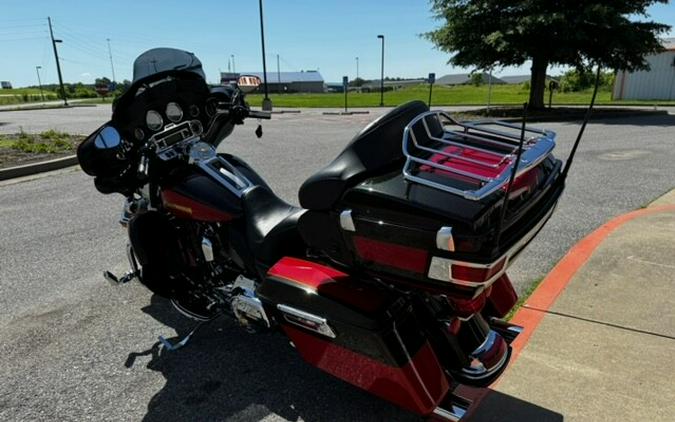 2010 Harley-Davidson Electra Glide® Ultra Classic® Merlot Sunglo/Cherry Red Sunglo
