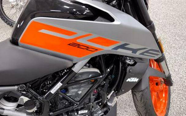 2023 KTM 200 Duke