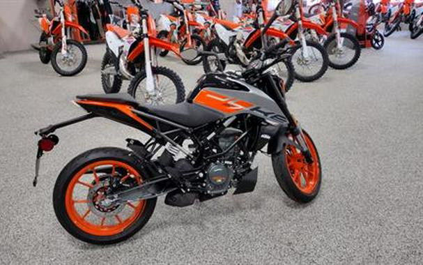 2023 KTM 200 Duke