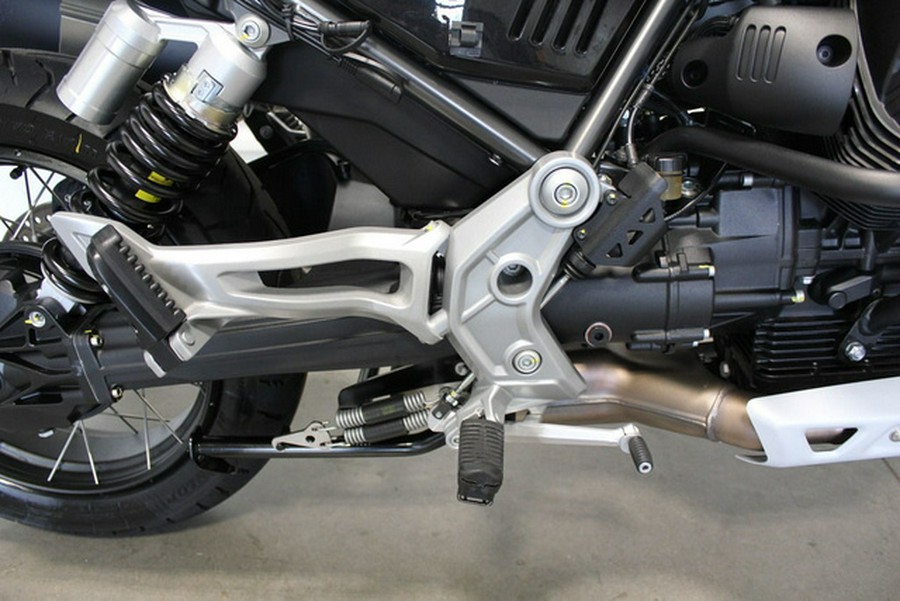 2023 Moto Guzzi V85 TT