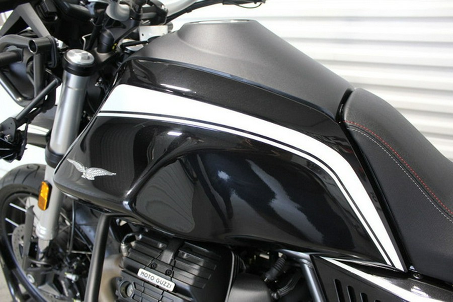 2023 Moto Guzzi V85 TT