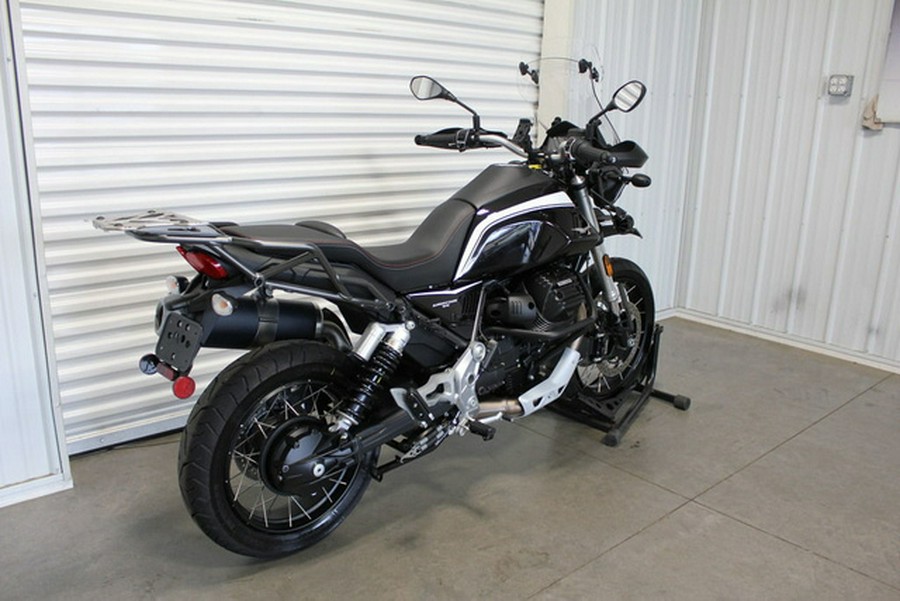 2023 Moto Guzzi V85 TT