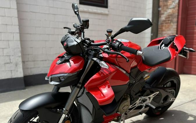 2025 Ducati Streetfighter V4 Ducati Red