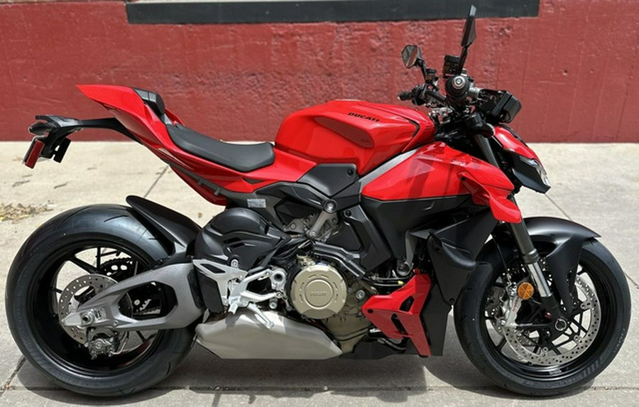 2025 Ducati Streetfighter V4 Ducati Red