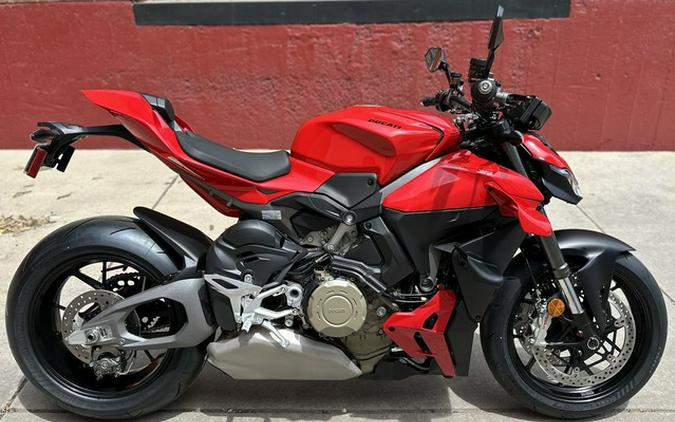 2025 Ducati Streetfighter V4 Ducati Red