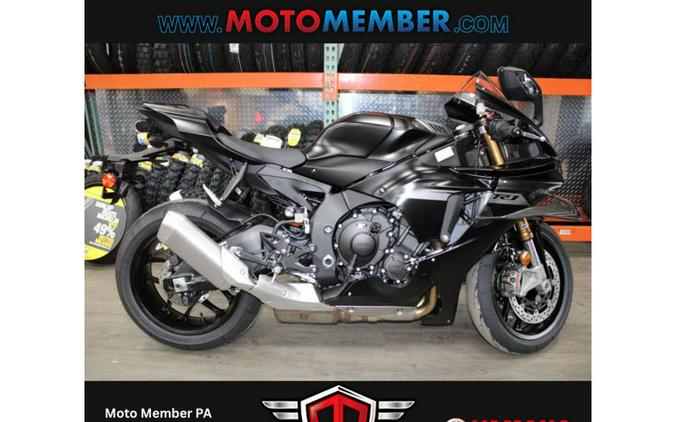 2025 Yamaha YZF-R1