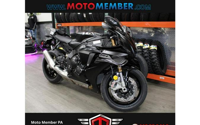 2025 Yamaha YZF-R1