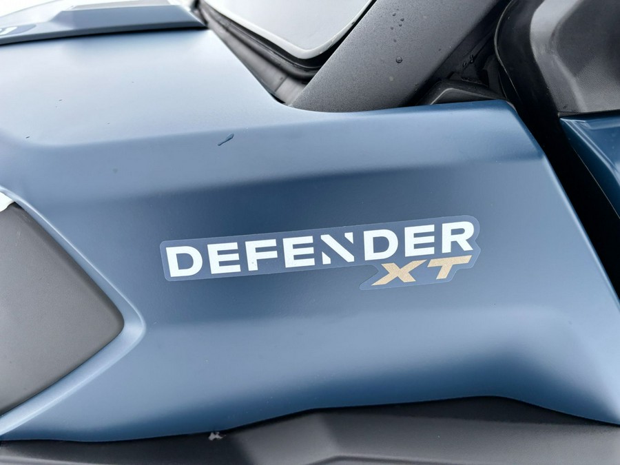 2026 Can-Am Defender MAX XT CAB HD11
