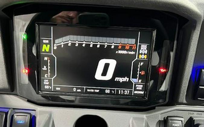 2025 Kawasaki RIDGE XR Crew Limited HVAC