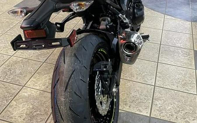 2024 Kawasaki Z900 ABS Metallic Spark Black/Metallic Matte Dark Gray